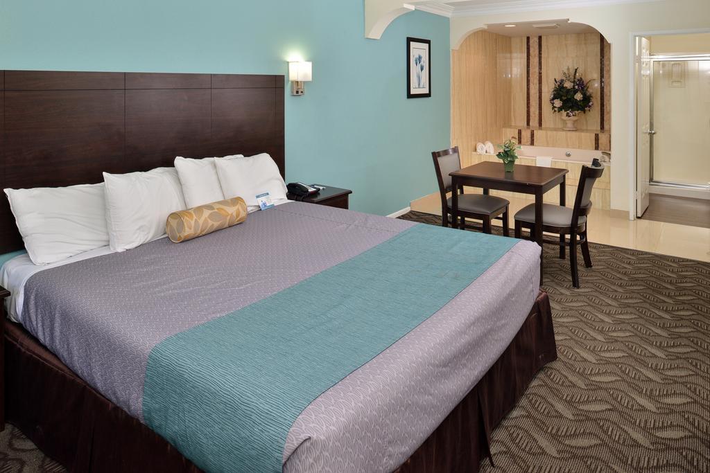 Rodeway Inn & Suites Инглвуд Экстерьер фото